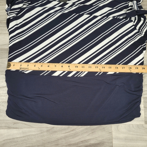 Chicos Knit Kit Stripe Variance Topper Size 3 Large Banded Hem Shirred Navy NWT - Picture 7 of 15